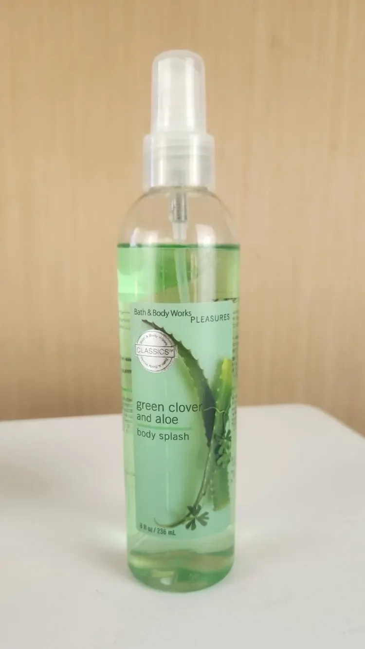 Bath & Body Works Green Clover & Aloe Splash 8oz RARE HTF Classics Body Spray